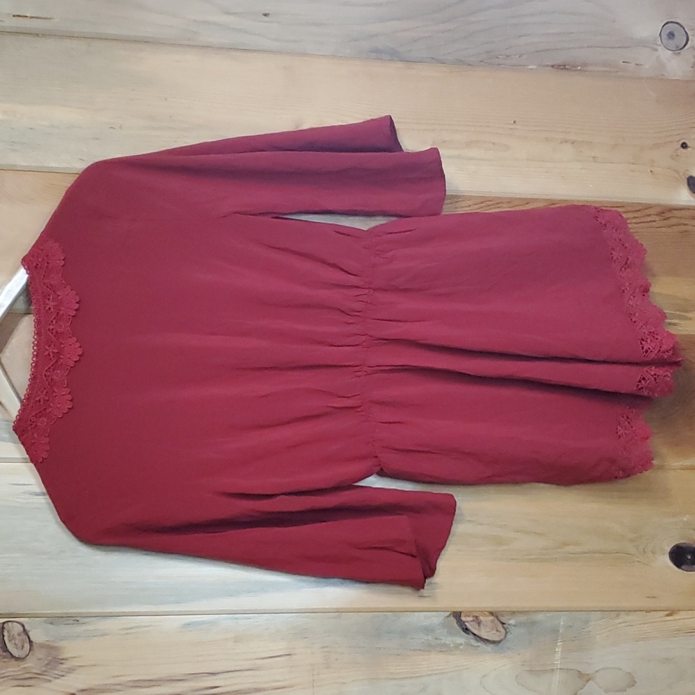 Divided Lace Romper Size 6 - Picture 5 of 7